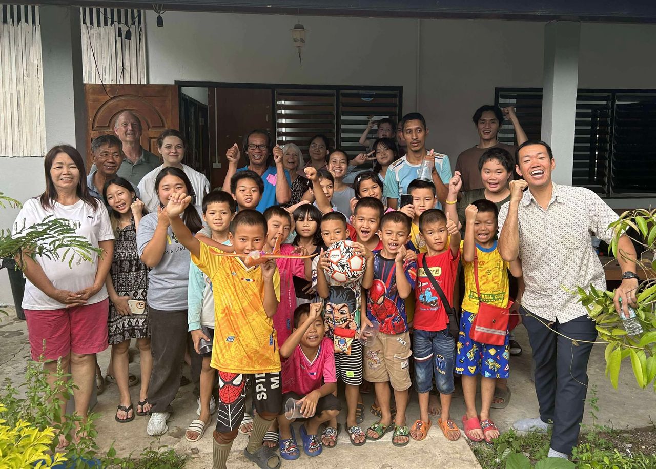 A New Light for San Kamphaeng